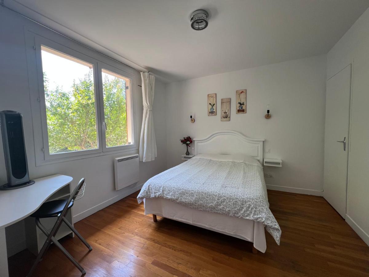 maison aux massots Les Assions Extérieur photo